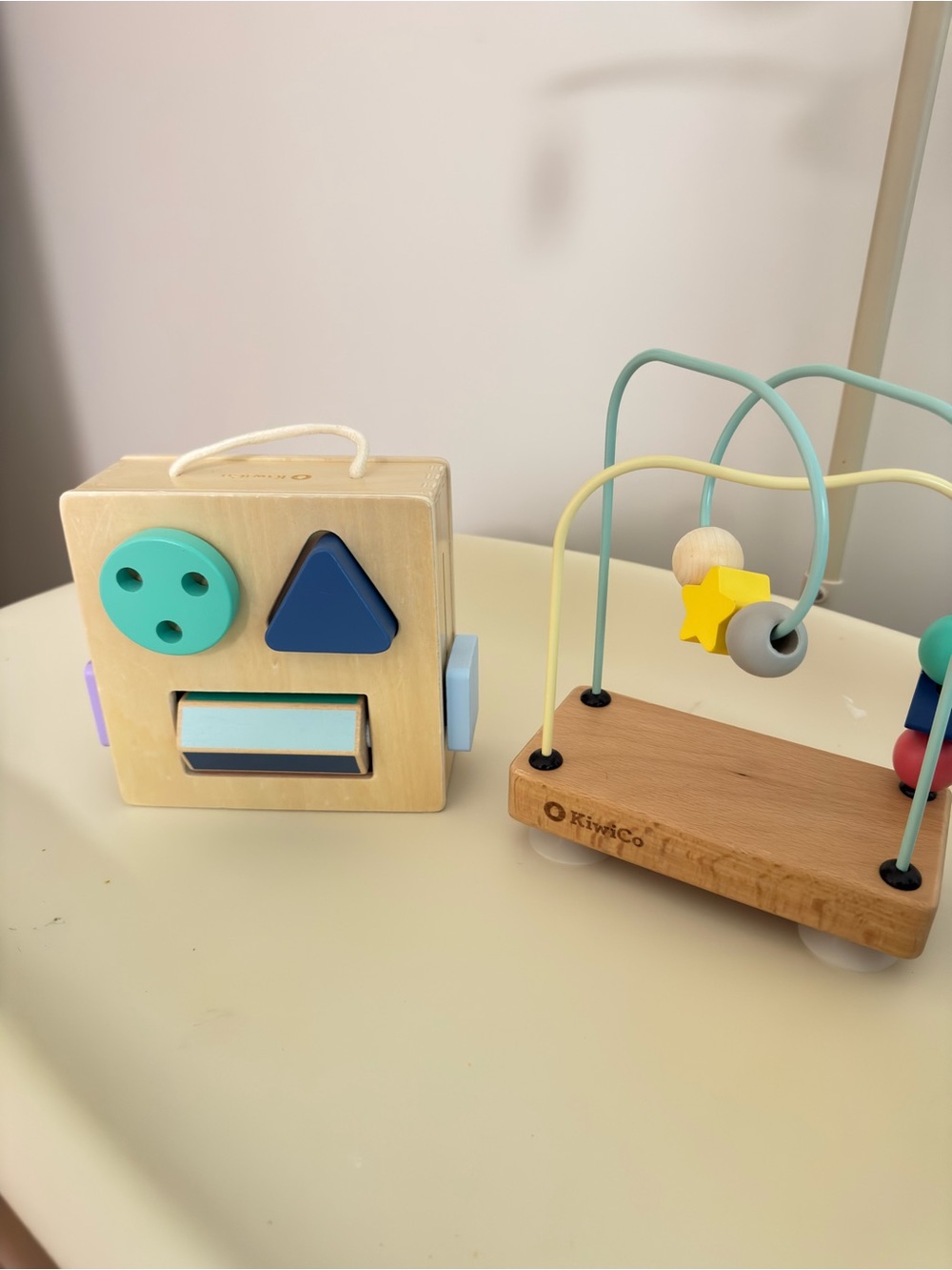 Kiwico box 7-12 months (all toys in box)